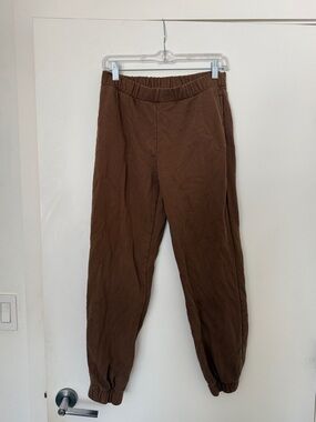 John Galt / brandy melville Brown women’s sweatpants